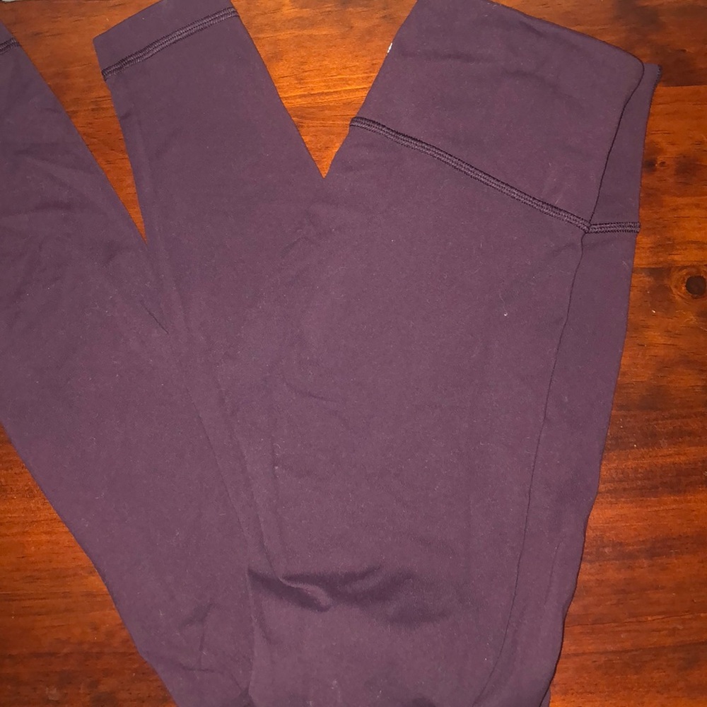 long maroon lululemon leggings